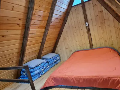 کلبه یک خوابه سوئیسی شوروم