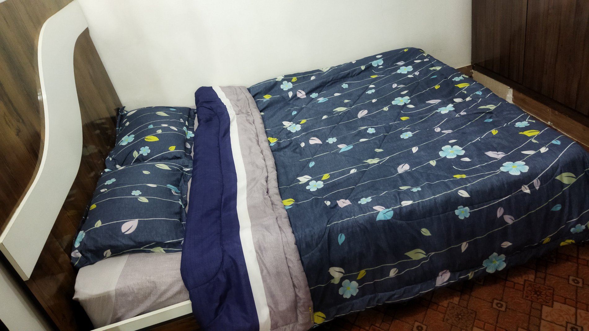 آپارتمان یک خوابه دنیا آبی 2