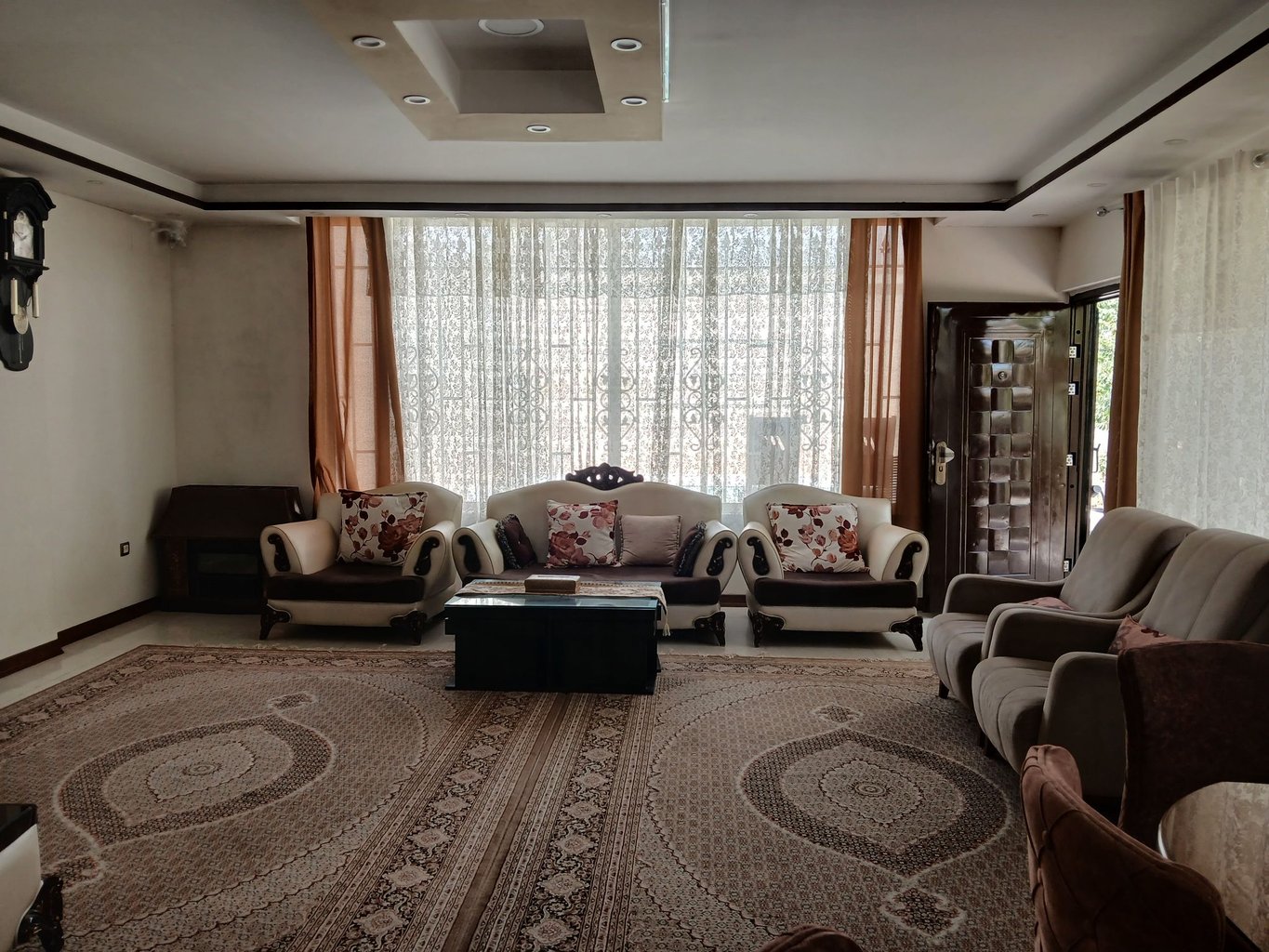 یک خوابه استخردار آبگرم رادین 1