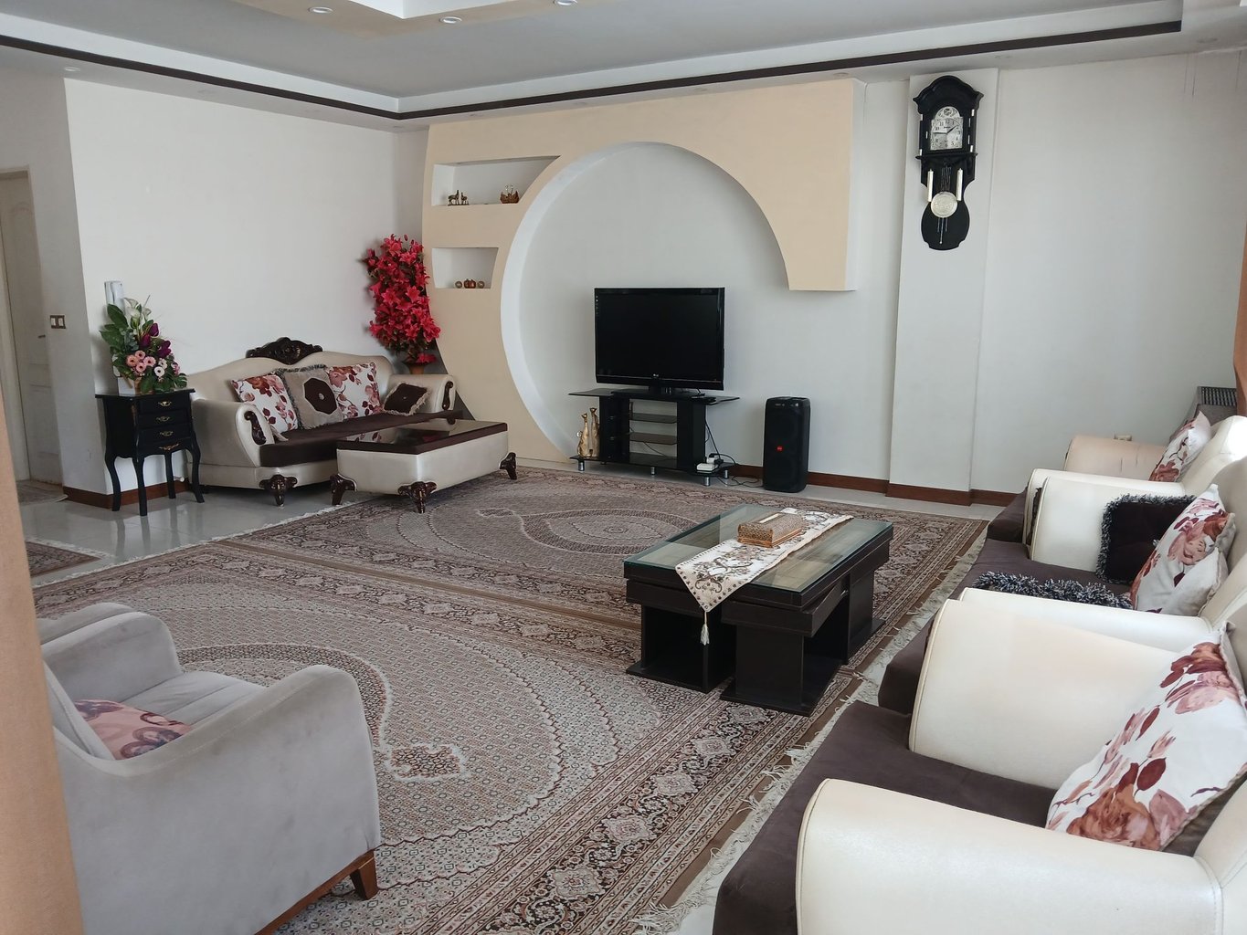 یک خوابه استخردار آبگرم رادین 1