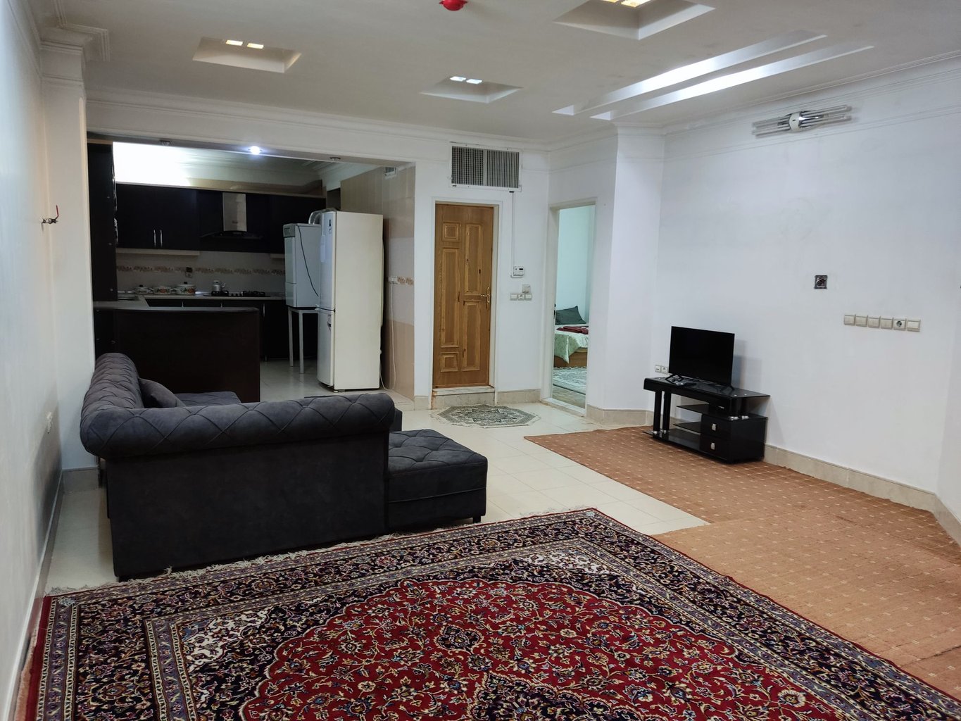 آپارتمان یک خوابه مصلی - هال و نشیمن