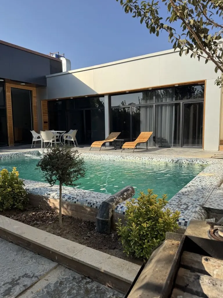 ویلا دوخوابه استخردار آبگرم مزرعه ماهان 2