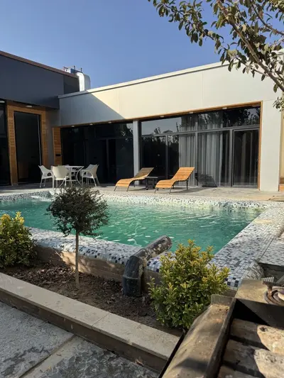 ویلا دوخوابه استخردار آبگرم مزرعه ماهان 2