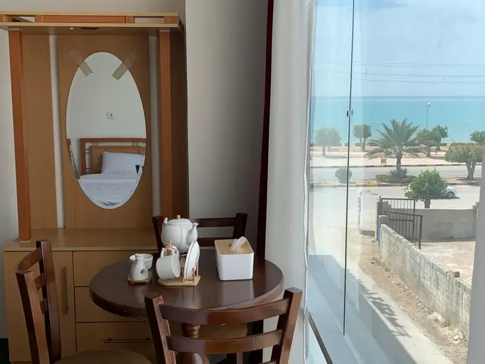 مجتمع اقامتگاهی آفتاب - واحد ۱۰۸ - سرویس چای خوری و اینه