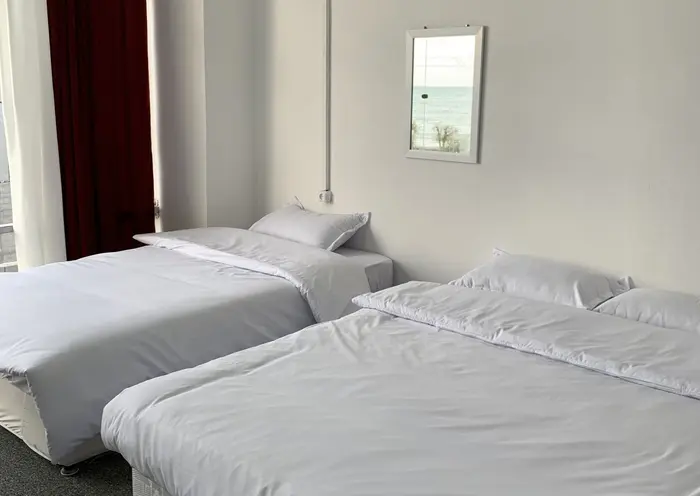 مجتمع اقامتگاهی آفتاب - واحد 104 - تخت و خوش خوابهای ویزه واحد ۱۰۴ افتاب