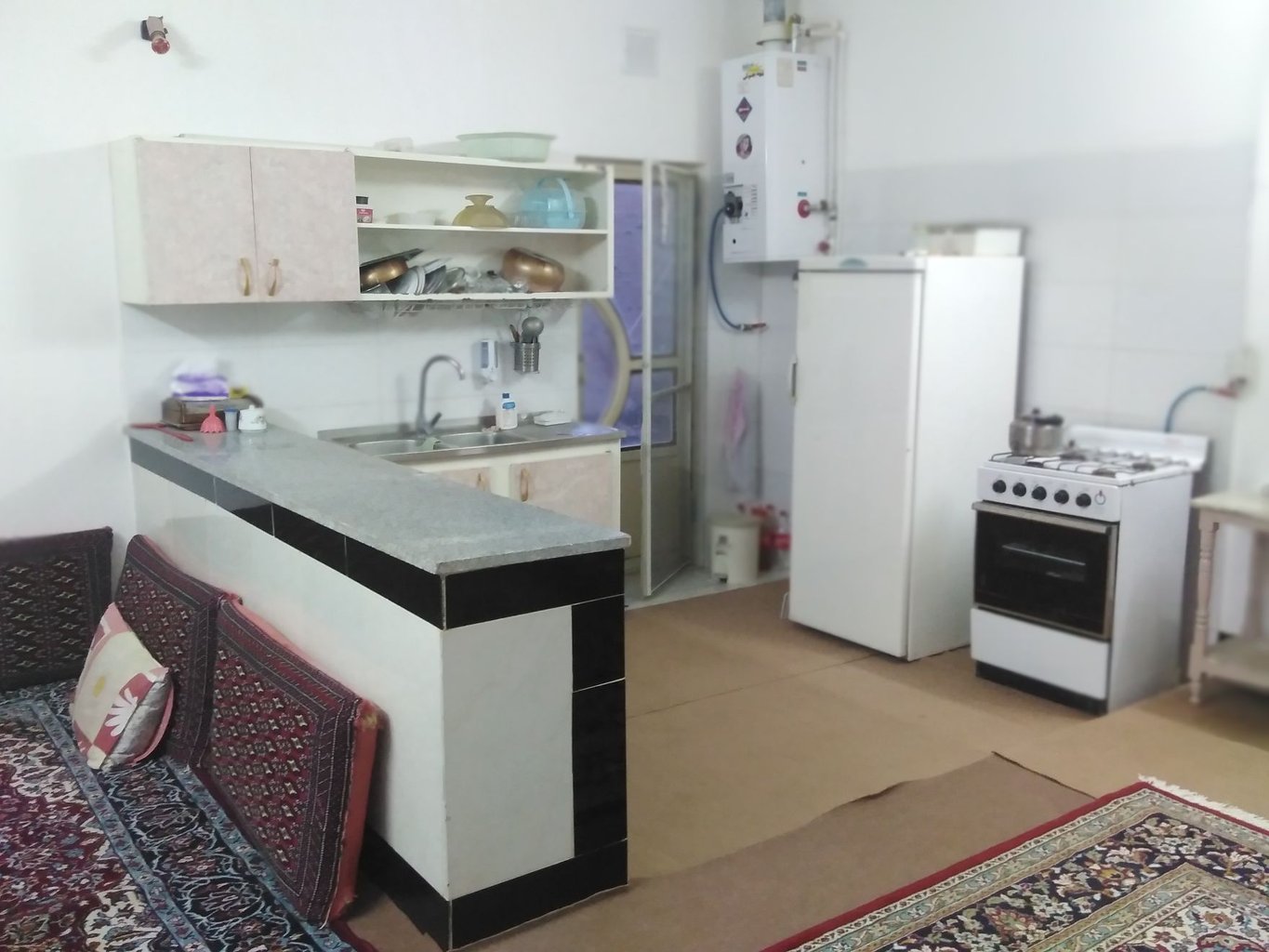 سوئیت یک خوابه روستایی خرو