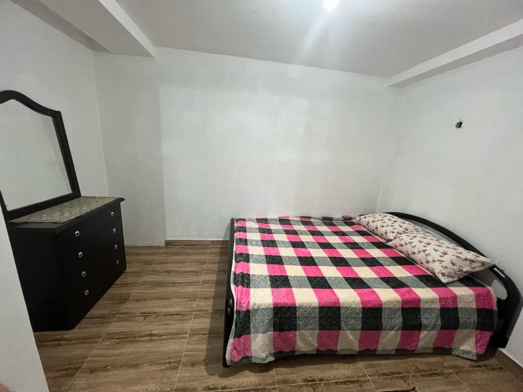 سه خوابه استخردار شقایق 1