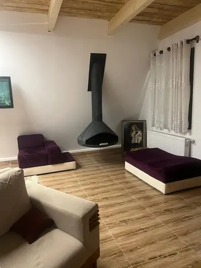 کلبه سه خوابه استخردار شقایق 1