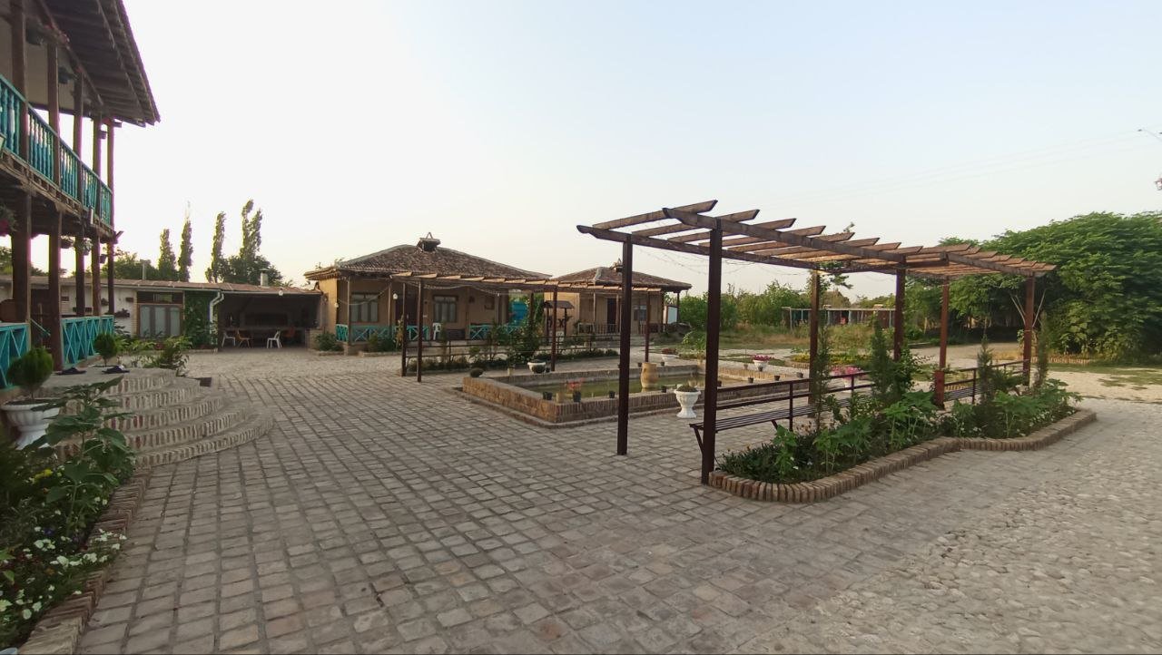 بومگردی ماه‌ صنم - واحد ۲