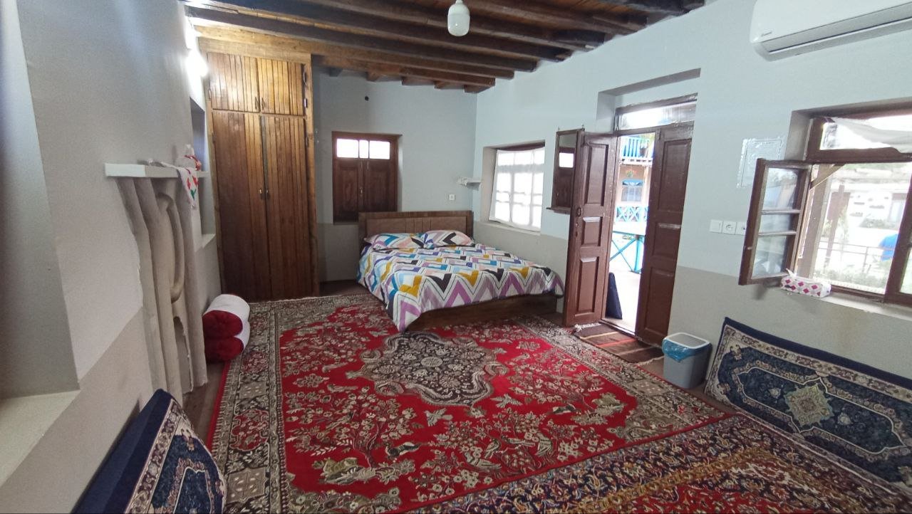 بومگردی ماه‌ صنم - اتاق شماره ۱