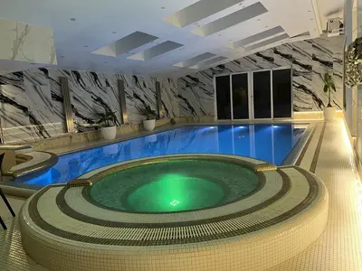 ویلا چهارخوابه استخردار آبگرم نگارستان