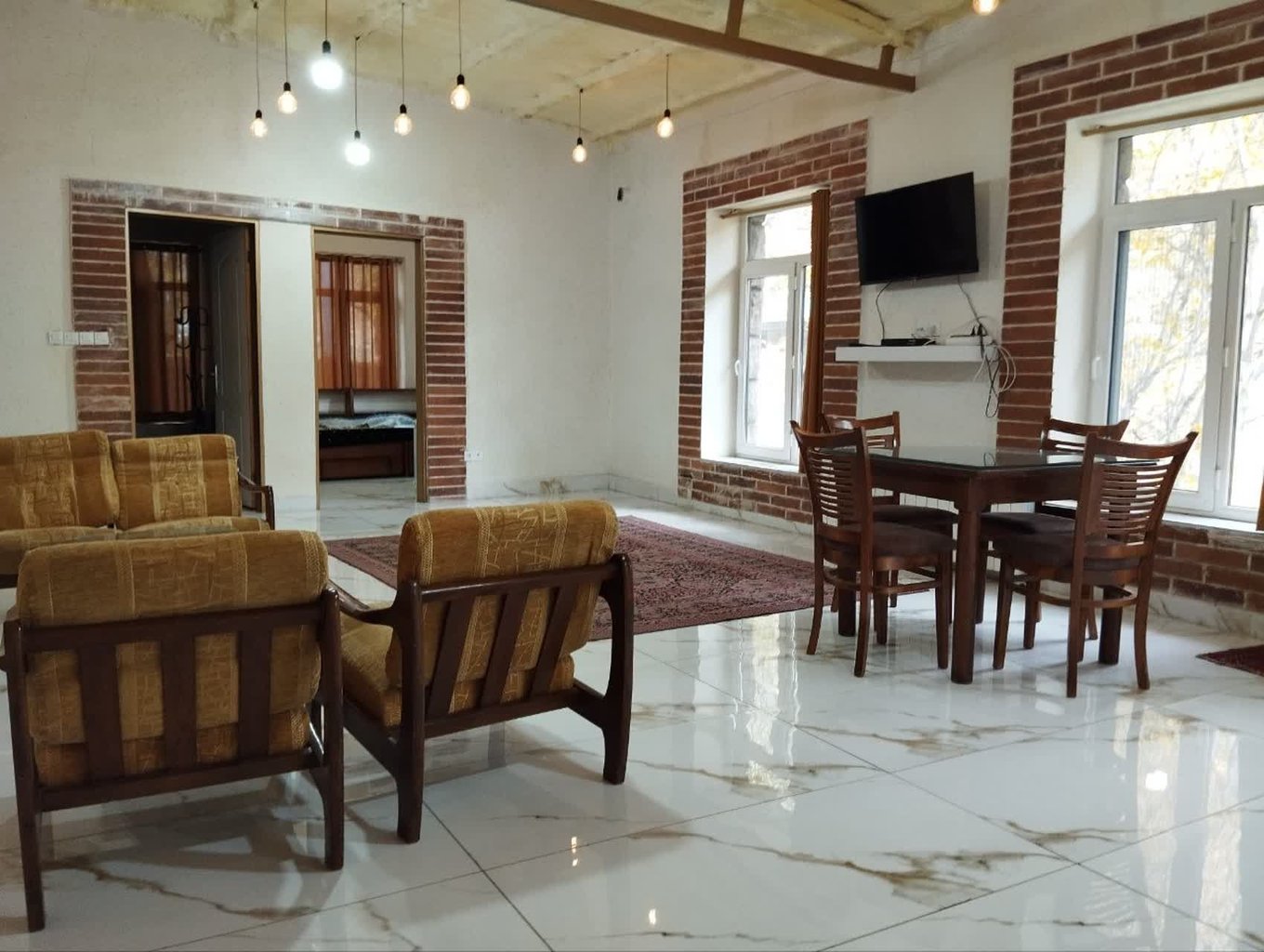 دوخوابه طلایی لالان