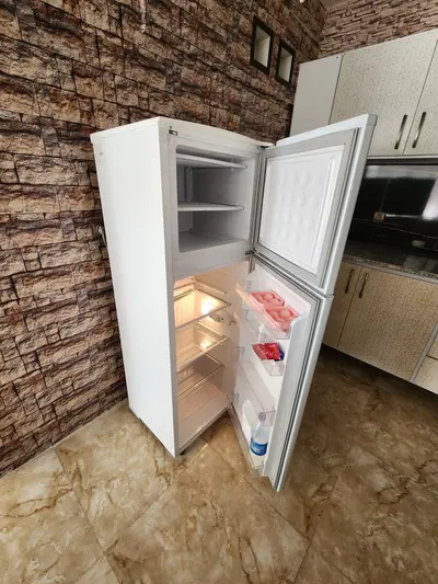 آپارتمان دوخوابه شادیها