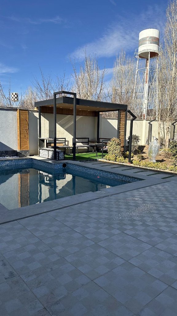 ویلا سه خوابه استخردار آبگرم رز ۱