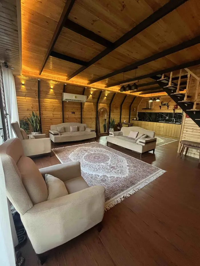 کلبه دوخوابه سوئیسی تُرَنگ - هال و پذیرایی