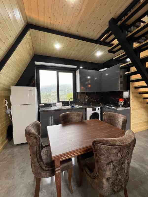 سه خوابه سوئدی دوبلکس جکوزی دار تاسکوه