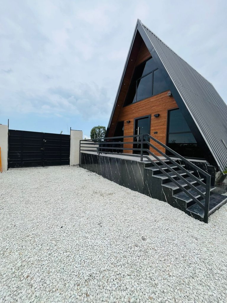 دوخوابه سوئیسی دوبلکس راش