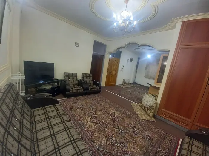 یک خوابه بهار 15 - پذیرایی