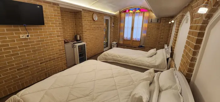 اقامتگاه سنتی سرای سنتی فرهنگ - فرهنگ - واحد سه تخته