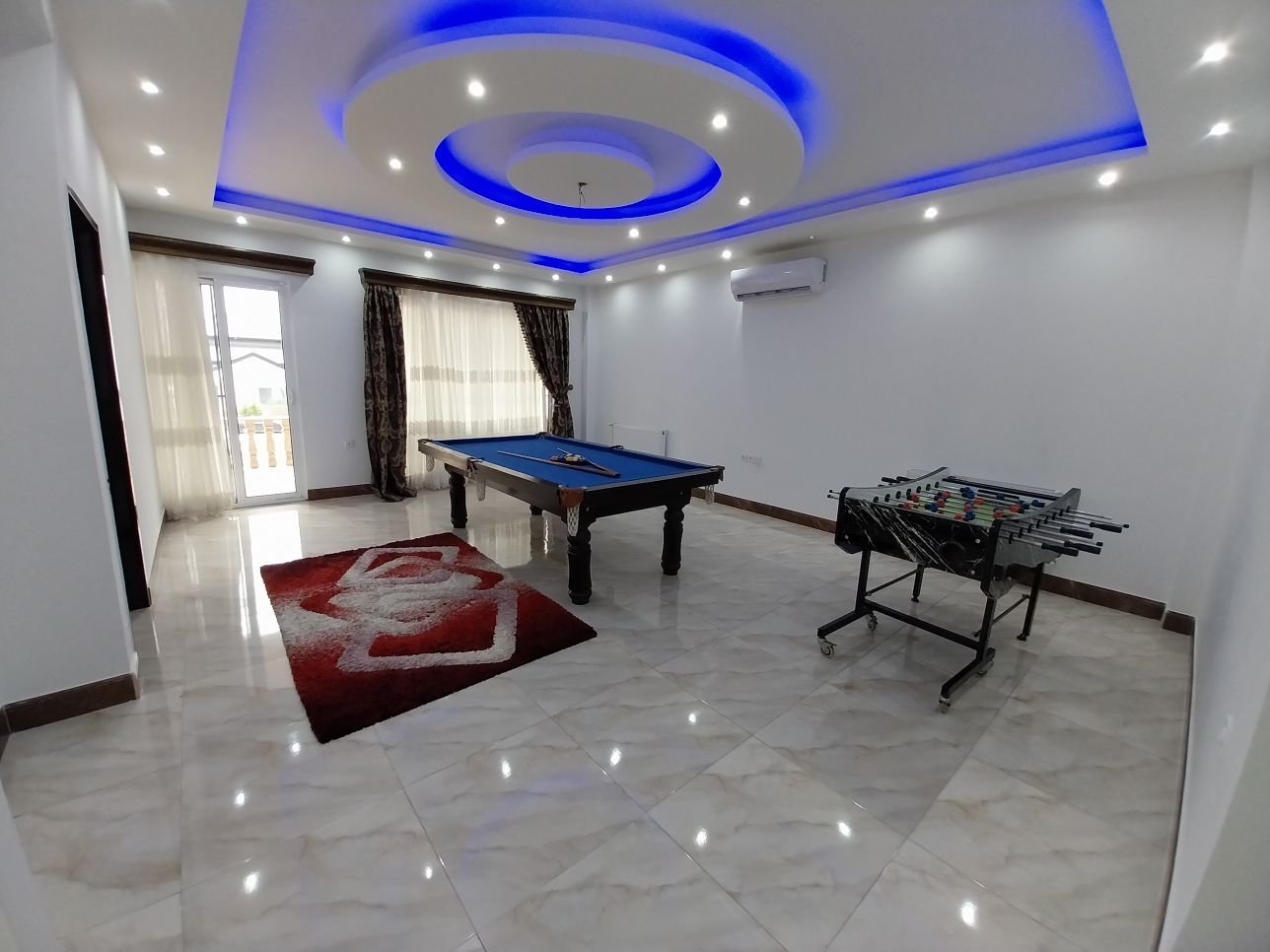 ویلا سه خوابه استخردار چهارفصل پارسیان