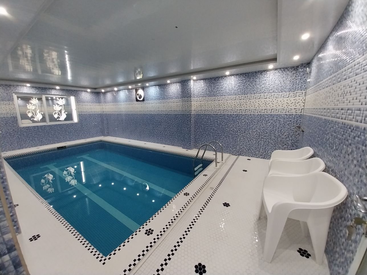 ویلا سه خوابه استخردار چهارفصل پارسیان