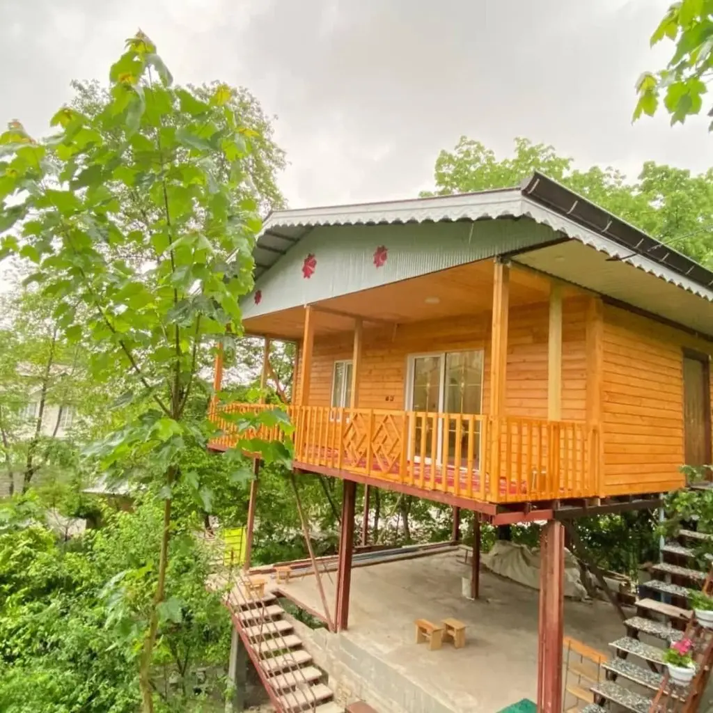 کلبه دوخوابه چوبی یاس