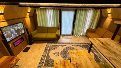 کلبه دوخوابه سوئیسی جکوزی دار ارکیده