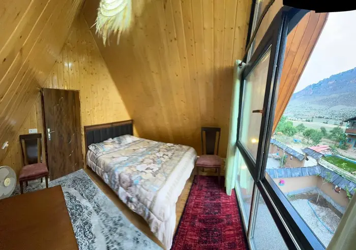 کلبه دوخوابه سوئیسی جکوزی دار ارکیده