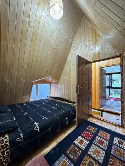 کلبه دوخوابه سوئیسی جکوزی دار ارکیده