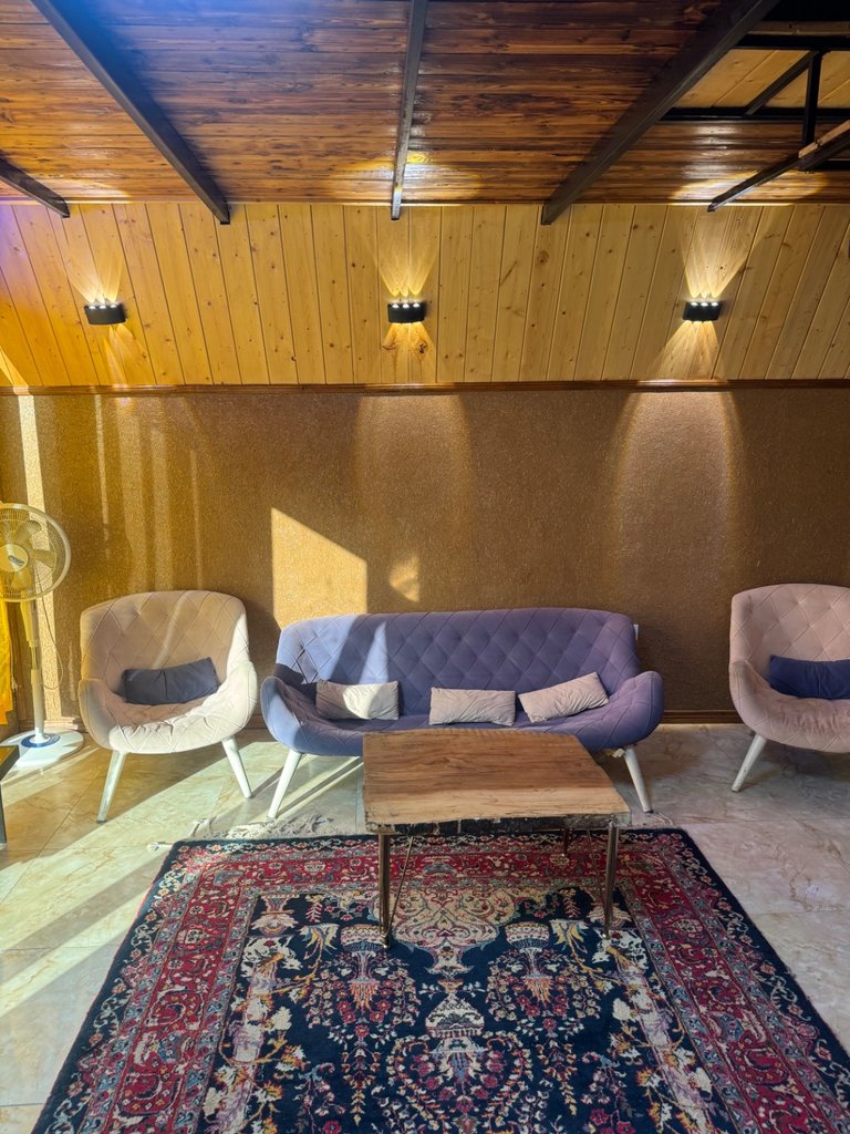 کلبه دوخوابه سوئیسی گل یخ