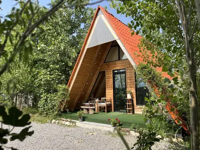 کلبه یک خوابه چوبی زیزا