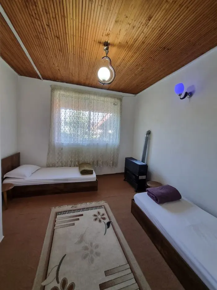 ویلا دوخوابه تالاب