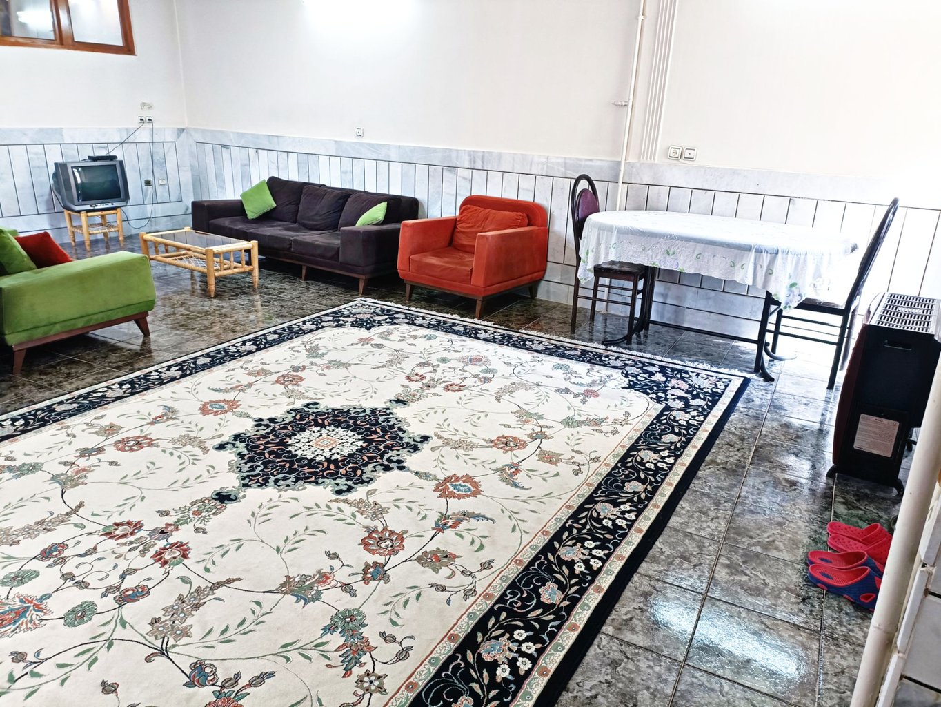 آپارتمان دو خوابه اردیبهشت نزدیک زاینده رود 2