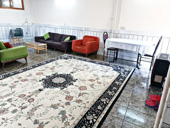 آپارتمان دو خوابه اردیبهشت نزدیک زاینده رود 2