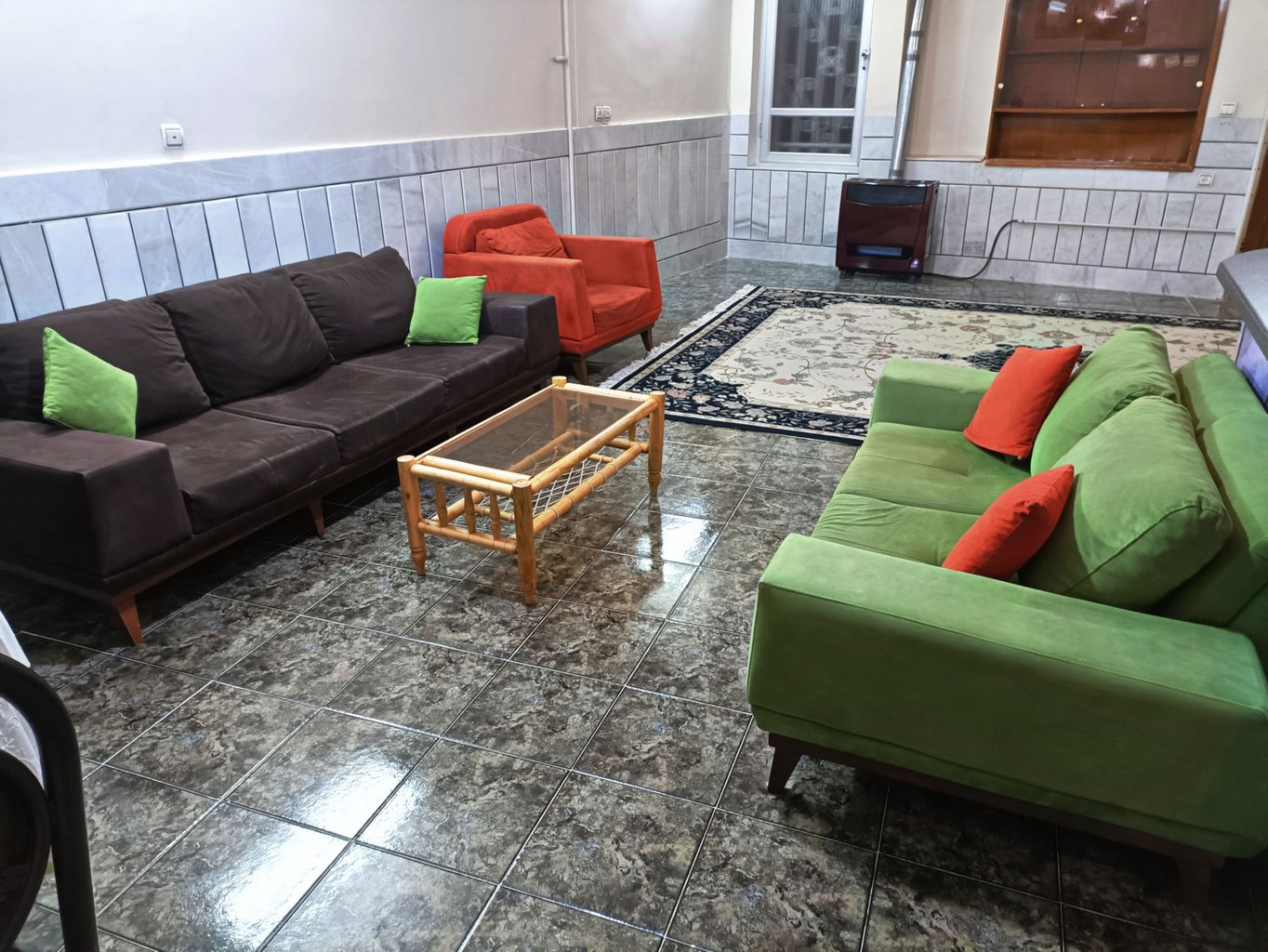 آپارتمان دو خوابه اردیبهشت نزدیک زاینده رود 2