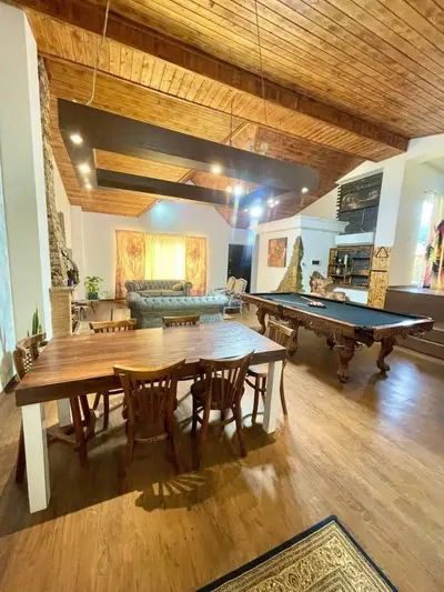 ویلا سه خوابه استخردار آبگرم سفید تمشک