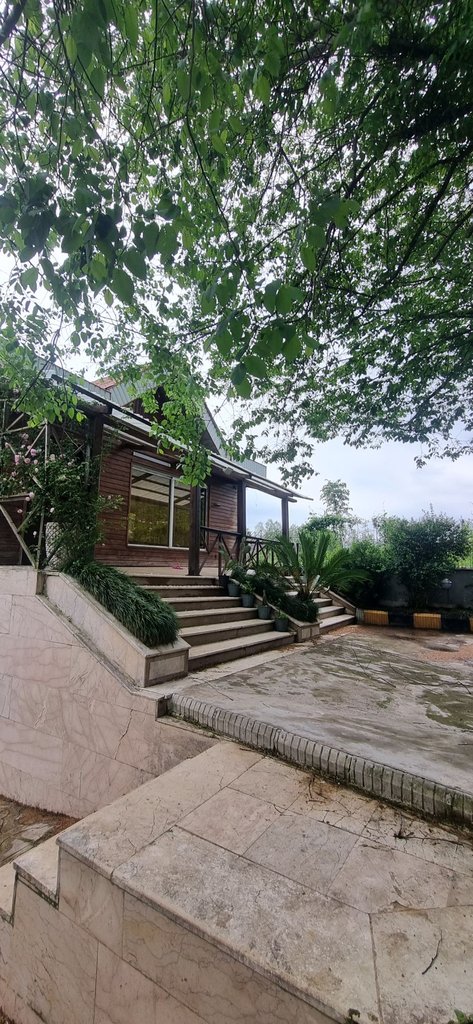 سه خوابه استخردار آبگرم سفید تمشک