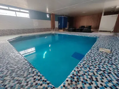 ویلا سه خوابه استخردار آبگرم سفید تمشک