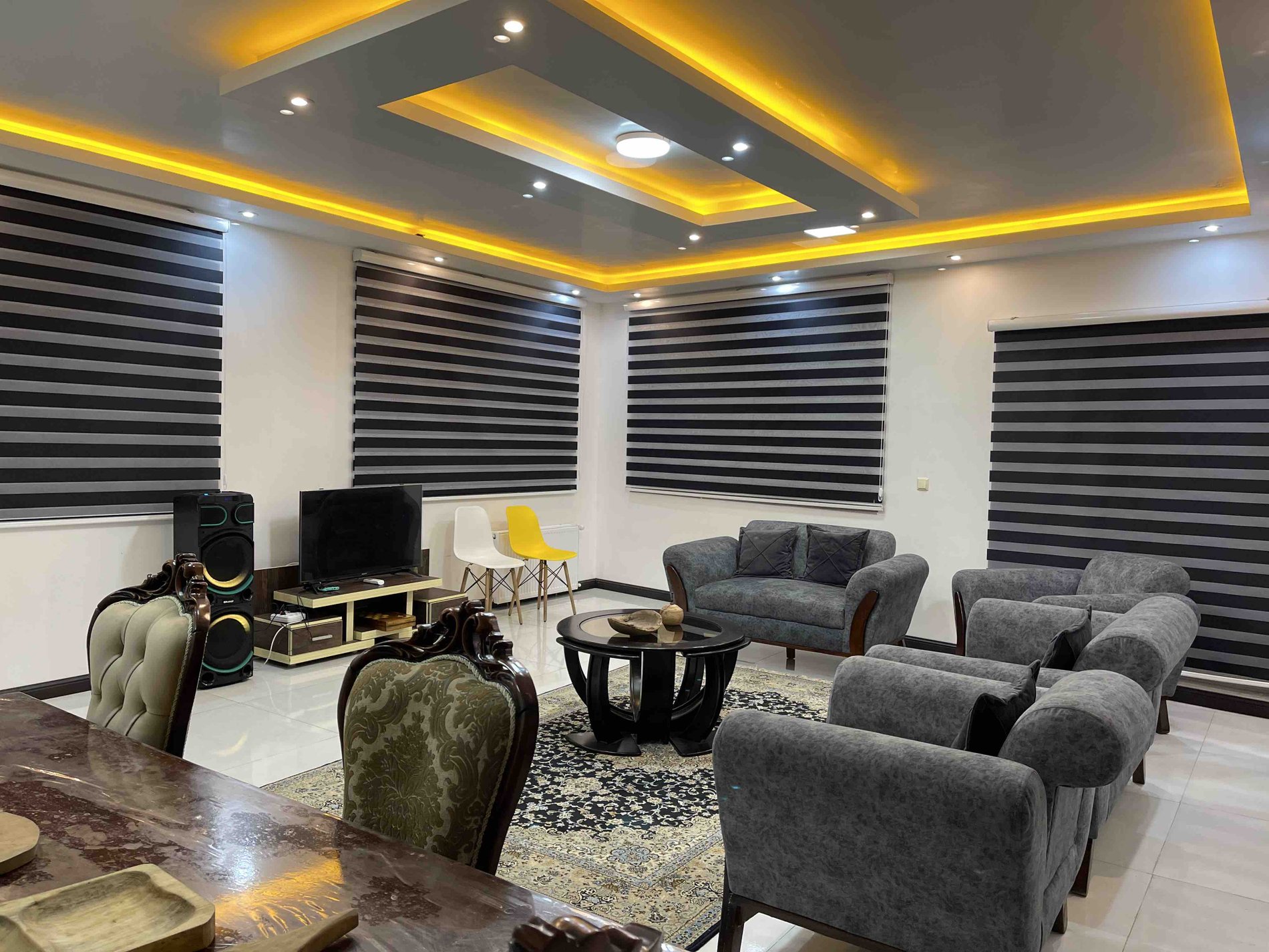 دوخوابه جنگلی خندان 1