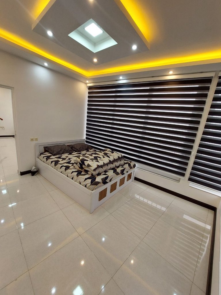 دوخوابه جنگلی خندان 1