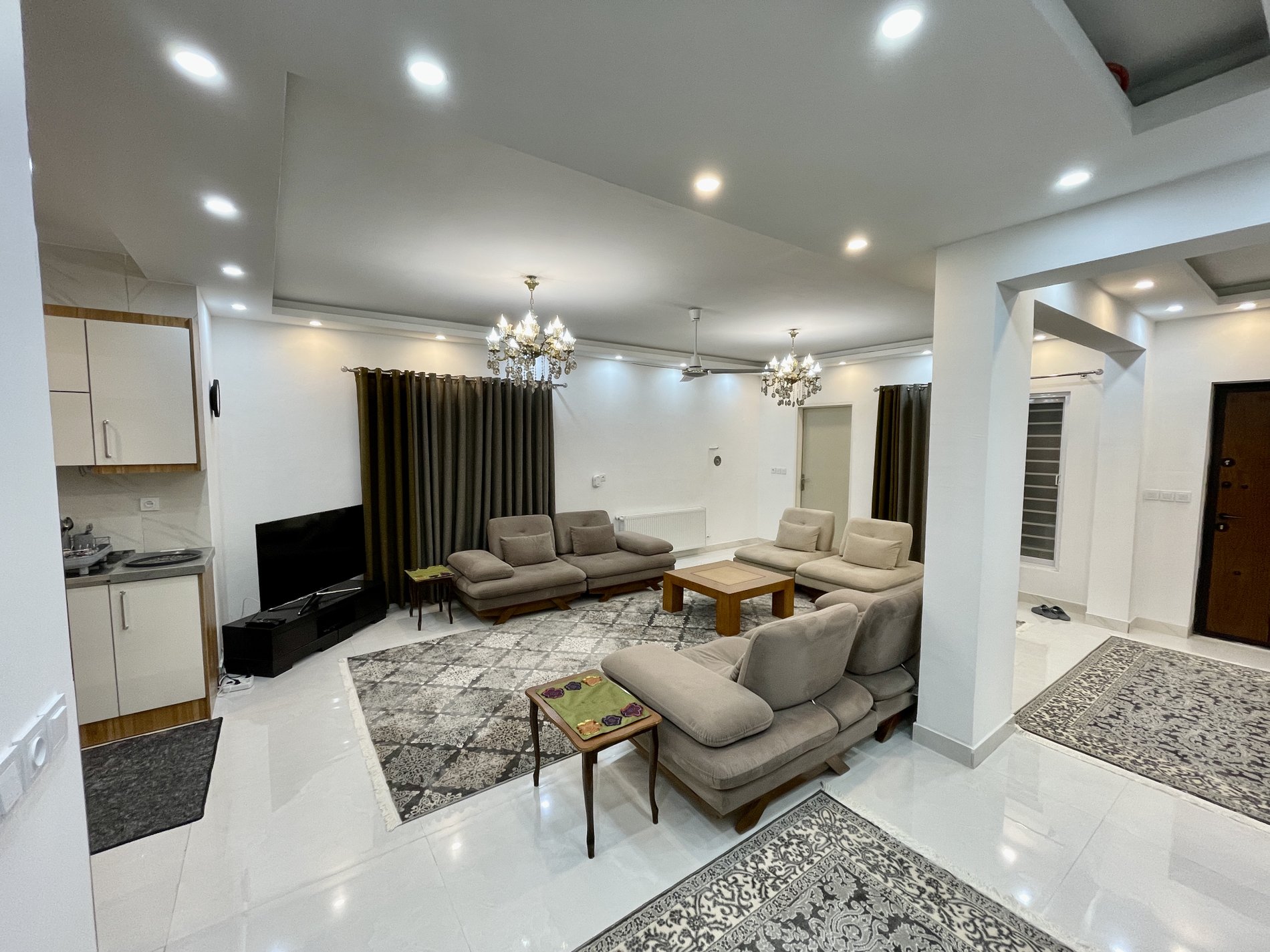 ویلا دوخوابه ساحلی آزادی