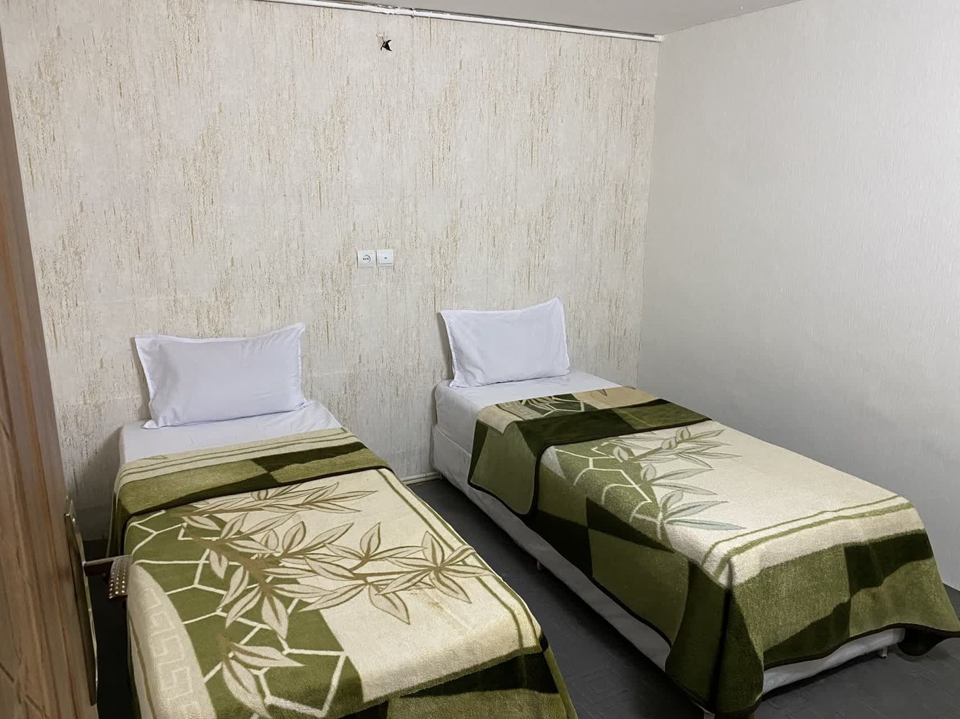 آپارتمان دوخوابه پارسیا