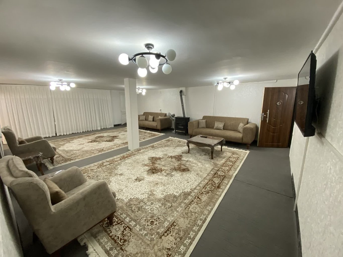 آپارتمان دوخوابه پارسیا