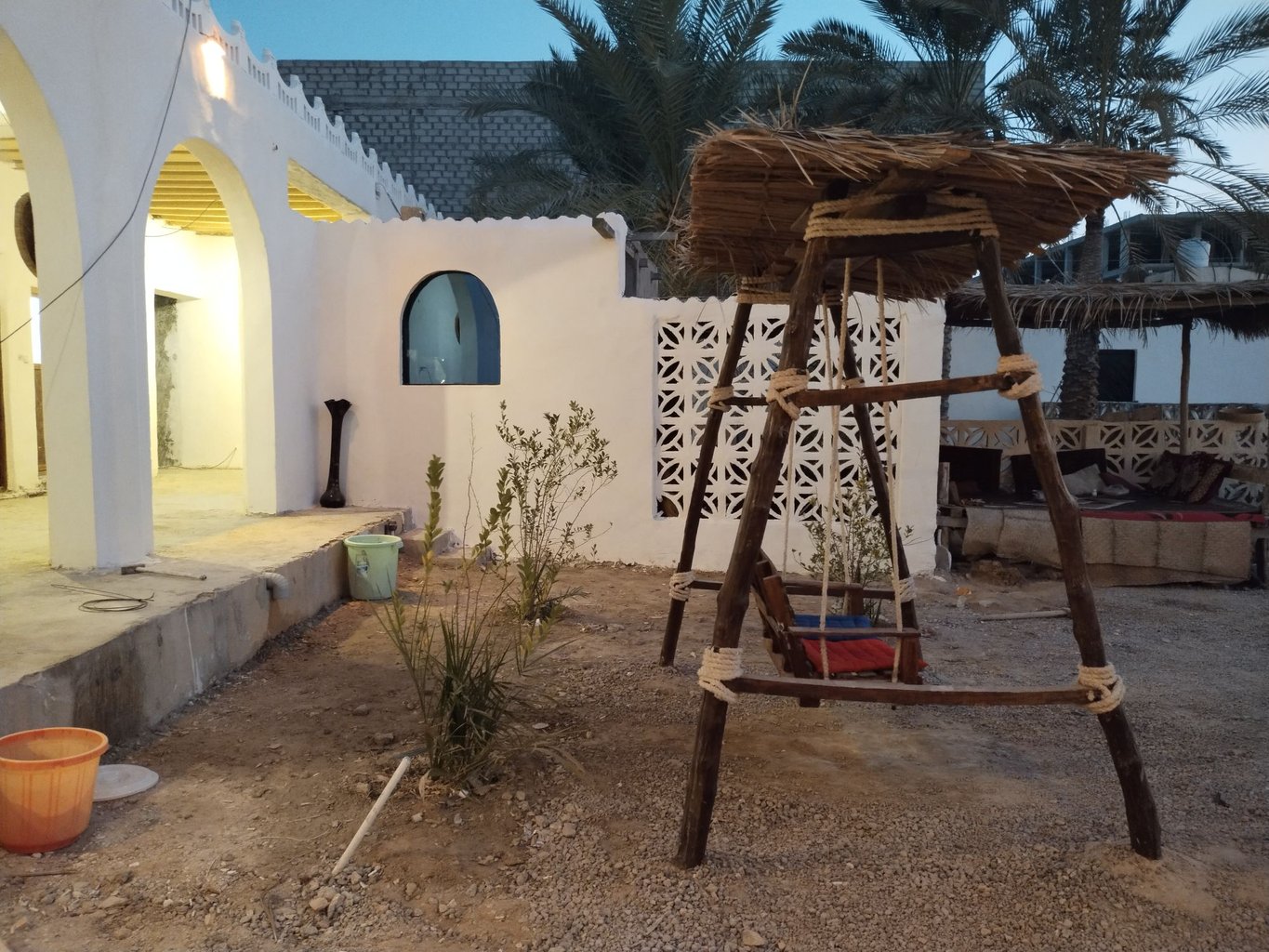 بومگردی موم گپو - واحد شخمالی