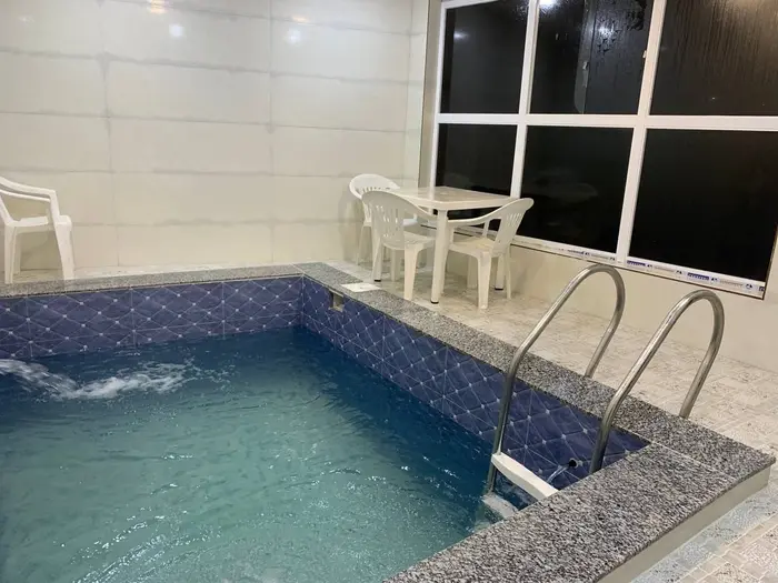 ویلا یک خوابه جنگلی استخردار آبگرم نگارخاتون - فضای داخلی استخر