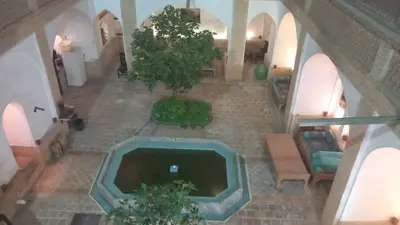 اقامتگاه سنتی صادقی - واحد بگیسی