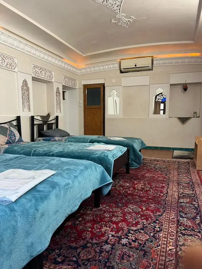 اقامتگاه سنتی صادقی - واحد پامنار