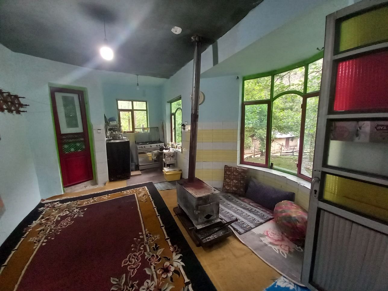 ویلا دوخوابه جنگلی آزادی