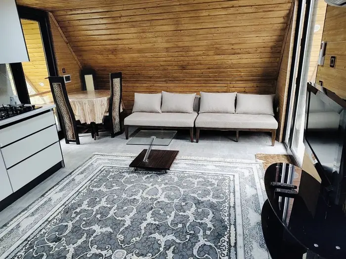 کلبه یک خوابه سوئیسی نگین