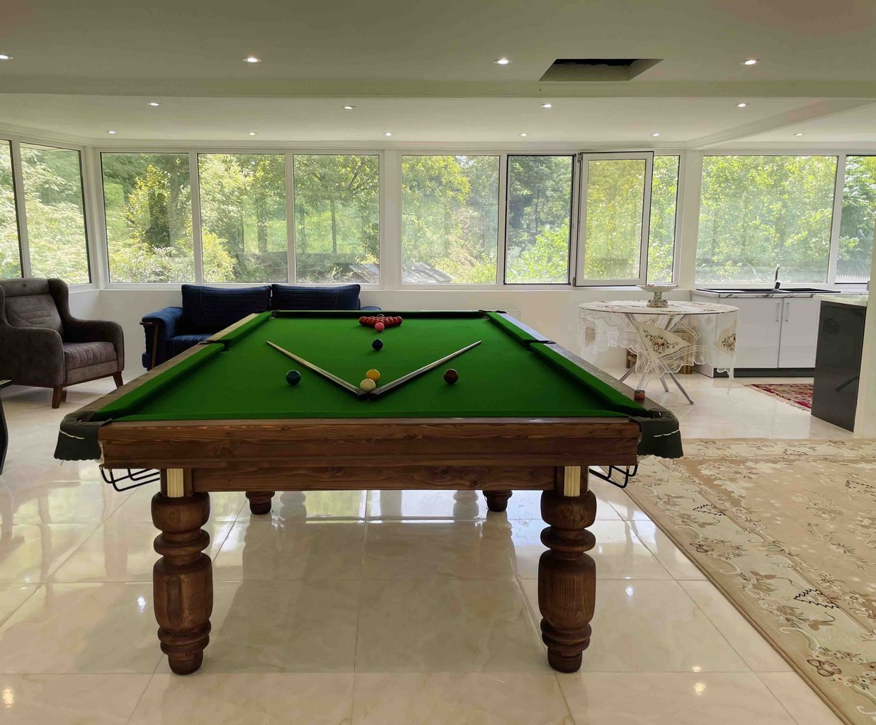 چهارخوابه جنگلی نگین